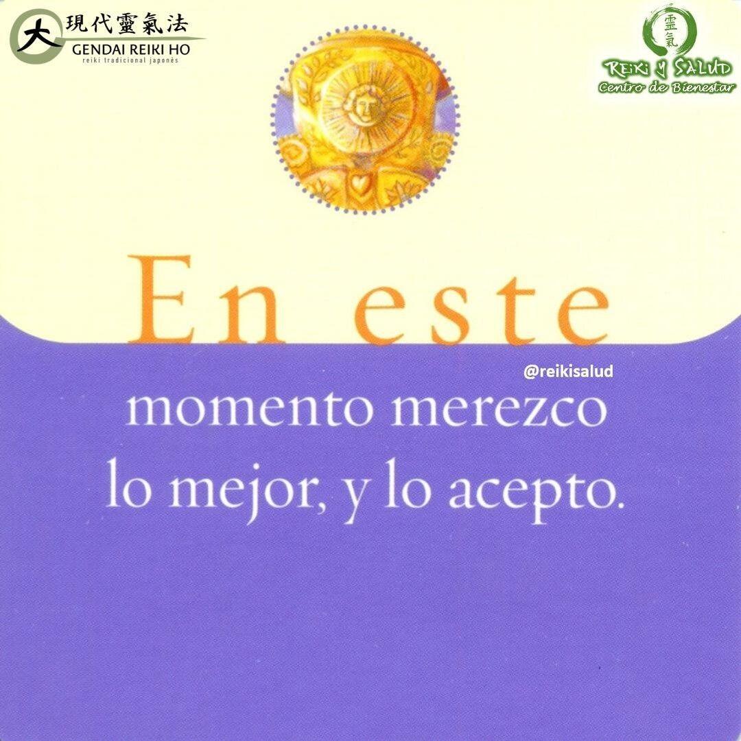 En este momento merezco lo mejor, y lo acepto. Louise Hay.Si esta afirmación te llama la atención, úsala. Una afirmación es cualquier cosa que digas o pienses. Si queremos cambiar nuestras vidas hemos de reeducar nuestro pensamiento y hablar con patrones positivos..Las afirmaciones son puntos de partida en el camino hacia el cambio. En esencia a tu mente subconsciente le estás diciendo: “Me estoy responsabilizando. Soy consciente de que hay algo que puedo hacer para cambiar”. Cuando hablo de hacer afirmaciones, quiero decir elegir palabras conscientemente que contribuyan a crear algo nuevo y positivo en ella..Todo pensamiento y palabra que pronuncias es una afirmación. Todas las conversaciones que tienes contigo mismo son un flujo de afirmaciones..Tus creencias no son más que patrones de pensamiento habituales que aprendiste de niño. Muchos de ellos son muy útiles. Sin embargo, otras creencias pueden resultar limitadoras a la hora de crear las cosas que deseas..Has de darte cuenta de que toda queja es una afirmación. Cada vez que te enfadas estás afirmando que deseas más ira en tu vida. Cada vez que te haces la víctima, estás afirmando que quieres seguir siendo una víctima. Cada vez que sientes que la Vida no te da lo que quieres en este mundo, ten por seguro que la Vida nunca te concederá los bienes, hasta que cambies tu forma de pensar y hablar..Una forma de comenzar a cambiar tu patrón de pensamiento, es reeducando tus afirmaciones diarias. El secreto para que tus afirmaciones funcionen rápida y sistemáticamente es preparar una atmósfera para que florezcan..😀Cuando más elijas tener pensamientos que te hagan sentir bien, con mayor rapidez funcionarán las afirmaciones..Gracias, Gracias, Gracias, Námaste.#amor #abundancia #meditacion #paz #gratitud #consciencia #bienestar #inspiracion #louisehay #reikiho #reikiusui #gendaireiki #dinopierini #salud