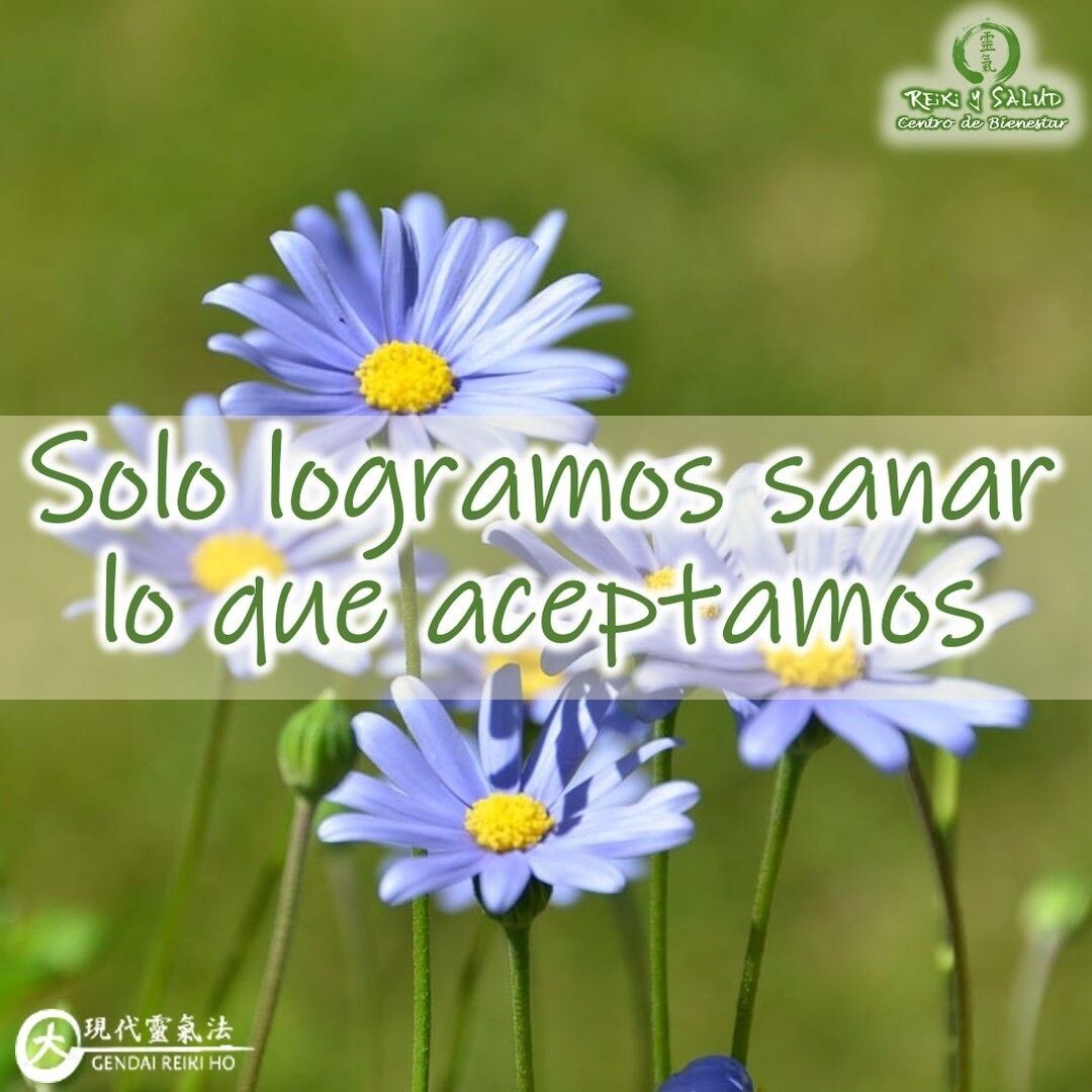 Solo logramos sanar, lo que aceptamos.Ese es el siguiente gran paso. Una vez que tomas conciencia, es que debes aceptar, permítete aprender de la experiencia, y luego, todo lo demás se pondrá en marcha. Suelta las amarras, vuelve al estado de armonía y se iniciará un proceso de restablecimiento de la homeostasis en tu cuerpo.¿Que debes aceptar en tu vida para seguir sanando?Con toda la certeza que, si lo CREES, lo CREAS, compartimos desde Casa Reiki y Salud, un abrazo de luz, con la confianza de que Dios está con nosotros y somos uno con la conciencia universal.Casa Reiki y Salud, una caricia para el alma, ampliando el circulo de luz, promoviendo una vida de salud y felicidad.Gracias, gracias, gracias, Námaste.🌍Página WEB: www.gReiki.com#amor #felicidad #abundancia #meditacion #vida #paz #frases #love #luz #gratitud #crecimientopersonal #consciencia #alma #bienestar #inspiracion #despertar #louisehay #despertarespiritual #reikivenezuela #reikizulia #reikimaracaibo