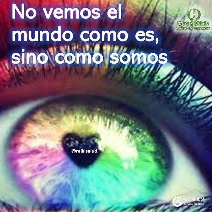 No vemos el mundo como es….sino como somos.Cada uno de nosotros, ve de otra manera las cosas y las interpretamos como vemos o aparentan ser, ante nuestros sentidos.Esta es una reflexión muy poderosa, que nos invita a abrirnos al mundo, a aceptar que lo que percibimos, lo percibimos influenciados por nuestras creencias, valores, historia personal y familiar.Nuestra invitación es a ver a nuestros compañeros de viaje, como lo que son, seres únicos y especiales, cada uno con el poder de ayudarnos a completar nuestra percepción del mundo que nos rodea, y así ayudarnos en nuestro aprendizaje.‍♂️¿Y tu que piensas, ves el mundo como es o como crees que es?. Te invito a que compartas tus comentarios.️ Feliz viaje de auto descubrimiento y despertar Ya reanudamos los cursos de Reiki Ryoho Tradicional, de la escuela japonesa Gendai Reiki Ho, en la modalidad semipresencial, ampliando el círculo de luz, dando a conocer esta fórmula para vivir una vida de salud y felicidad. Si estas interesad@ en el perfirl encontraras como contactarnos.Casa Reiki y Salud, una caricia para el alma, ampliando el circulo de luz, promoviendo una vida de salud y felicidad.Gracias, gracias, gracias, Námaste, @dinopierini️ Comparte esta publicación con quien te vino a la mente cuando la leíste., Gracias, gracias gracias🌐 Página WEB: www.gReiki.com#amor #felicidad #abundancia #meditacion #vida #paz #frases #gratitud #consciencia #alma #bienestar #inspiracion #despertar #reikimaracaibo #reikizulia #reikivenezuela #reikisalud #totalcoherencia #reikisalud #smile #sonreir