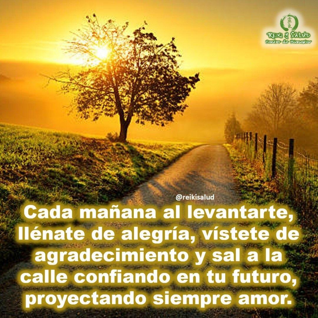 Cada mañana al levantarte, llénate de alegría, vístete de agradecimiento y sal a la calle confiando en tu futuro, proyectando siempre amor.Esta poderosa declaración refuerza completamente los cinco principios de Reiki, que a continuación compartimos en una versión basada en los cinco principios de Mikao Usui , escritas por Hiroshi Doi, fundador de la Escuela Gendai Reiki Ho en Japón:"Hoy el Universo nos regala un día especial. No lo pintes con colores de la rabia o ansiedad. En la vida de hoy ten la actitud de llenarlas con vibraciones de amorosa gratitud. Para mi crecimiento espiritual, mi rol a realizar. Es cuidar bien de aquellos que me sostienen en este día."La práctica de Reiki Ho, te ayuda a mejorar tu conexión con la energía de la más alta vibración, de la más alta dimensión, de la energía más pura del universo; permitiendo que la energía de la creación, nos de lo que más necesitemos, promoviendo en nuestras vidas, salud y felicidad.Sin importar que terapia energética practiques, debe haber un despertar espiritual y una toma de conciencia de tu vida, para que la sanación sea duradera.Los cinco principios de Reiki Ho, son el secreto de la felicidad y la medicina espiritual para todas las enfermedades. Si cada día, por la mañana y por la noche, en meditación se recitan, después de un tiempo, nuestra mente irá creando situaciones donde apliquemos los principios sin darnos apenas cuenta.️ Feliz viaje de auto descubrimiento y despertar.Con toda la certeza que, si lo CREES, lo CREAS, compartimos desde Casa Reiki y Salud, un abrazo de luz, con la confianza de que Dios está con nosotros y somos uno con la conciencia universal.Casa Reiki y Salud, una caricia para el alma, ampliando el circulo de luz, promoviendo una vida de felicidad y bienestar.Gracias, gracias, gracias, Namaste, @dinopierini️ Comparte esta publicación con quien te vino a la mente cuando la leíste., Gracias, gracias gracias🌐 Página WEB: www.gReiki.com#despertar #reikimaracaibo #reikizulia #reikivenezuela #reikisalud #totalcoherencia #reikisalud #smile #bienestar #reiki