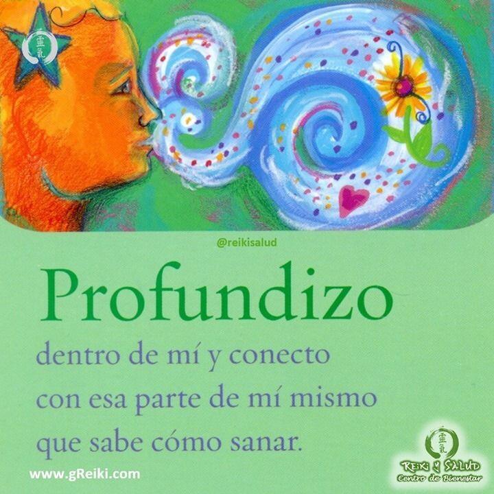 Profundizo dentro de mí y conecto con esa parte de mí mismo que sabe cómo sanar.Respirar es algo que haces todo el tiempo de manera inconsciente. Es lo que te mantiene vivo. Pero si empiezas a hacerlo de forma consciente y profunda, este acto tan vital como sencillo puede ayudar a mejorar tu salud física y mental. Descubre los beneficios que tiene la respiración profunda y aprende a ponerla en práctica:🔆Mantiene saludable el sistema respiratorio.🔆Calma el sistema nervioso. La respiración profunda activa el sistema nervioso parasimpático, lo cual propicia un estado de relajación.🔆Fortalece el sistema linfático. Este sistema es el encargado de liberar las toxinas que generan los distintos procesos del organismo.🔆Libera la tensión muscular. Las emociones y sensaciones como estrés, nerviosismo, miedo, incomodidad y enojo provocan que la respiración se vuelva superficial y los tejidos musculares se contraigan.🔆Mejora el sistema cardiovascular. La respiración diafragmática profunda aumenta la circulación de sangre al corazón, el hígado, el cerebro y los órganos reproductivos.🔆Estimula la función intestinal. Uno de los beneficios de una respiración más profunda es el aumento del flujo sanguíneo en el tracto digestivo, lo cual mejora la digestión.🔆Beneficia a la mente. La respiración profunda relaja la mente, incrementa la creatividad y mejora la capacidad de aprender, concentrarse y memorizar.🔆Tiene un efecto espiritual. La respiración es una parte fundamental de disciplinas como el Reiki, yoga y la meditación, pues contribuye a encontrar la paz interior y a alcanzar estados de conciencia más elevados.Si entre tus propósitos del año está el empoderarte de tu energía de armonía y sanación, el curso del 7 de Febrero es para ti. Busca el enlace del perfil.️ Feliz viaje de auto descubrimiento y despertar.Gracias, gracias, gracias, Namaste, @dinopierini️ Comparte esta publicación con quien te vino a la mente cuando la leíste., Gracias, gracias gracias#despertar #reikimaracaibo #reikizulia #reikivenezuela #reikisalud #totalcoherencia #reikisalud #smile #bienestar #reiki #shoden