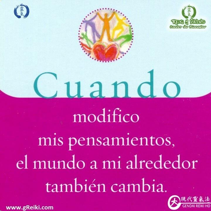 Cuando modifico mis pensamientos, el mundo a mi alrededor también cambia. (Louise Hay)Los acontecimientos no causan los problemas emocionales y de conducta, sino que estos son causados por las creencias y las interpretaciones de estos problemas.Ahí van dos buenas noticias. La primera: usted es en gran parte el responsable de lo que siente. No es el entorno el que le genera ansiedad, sino la interpretación que usted hace del entorno. Esto le responsabiliza y también le permite controlar y actuar sobre lo que siente. Muchos querrían desligarse de todo y seguir echando la culpa de su malestar a la sociedad y a lo mal que está todo.La segunda buena noticia es que puede modificar su estilo de pensamiento en el momento en el que decida utilizar otra forma de pensar. Cuando hablamos de modificar lo relacionado con la mente, lo asociamos enseguida a dificultad, a falta de fuerza de voluntad y a nuestra forma de ser, y cuestionamos la posibilidad de cambio, pero no es difícil si quieres hacerlo.Siga estos consejos para poner el pensamiento a raya:Escriba sobre que desea pensar y lograr en el día, semana o mes.Medite y visualice positivamente sobre las situaciones deseadas.Utilice afirmaciones que apoyen tus cambios.Acepte que no todo tiene una razón lógica, aprenda a confiar en la intuición.Aprenda a vivir con un grado de incertidumbre.Acepte lo que no dependa de usted.Quejarse o anticipar lo que puede ocurrir de forma negativa no le protege.No se puede “no tener pensamientos” por mucho que le atormenten. Lo que sí puede es elegir pensamientos que lo ayuden a construir un mundo mejor a su alrededor.¿Cómo están hoy tus pensamientos?🌞Feliz viaje de autodescubrimiento. Casa Reiki y Salud, una caricia para el alma, ampliando el circulo de luz, promoviendo una vida de felicidad y bienestar.Gracias, gracias, gracias, Námaste, @dinopierini🌐 Página WEB: www.gReiki.com#despertar #reikimaracaibo #reikizulia #reikivenezuela #reikisalud #totalcoherencia #reikisalud #smile #bienestar #reiki #addheart