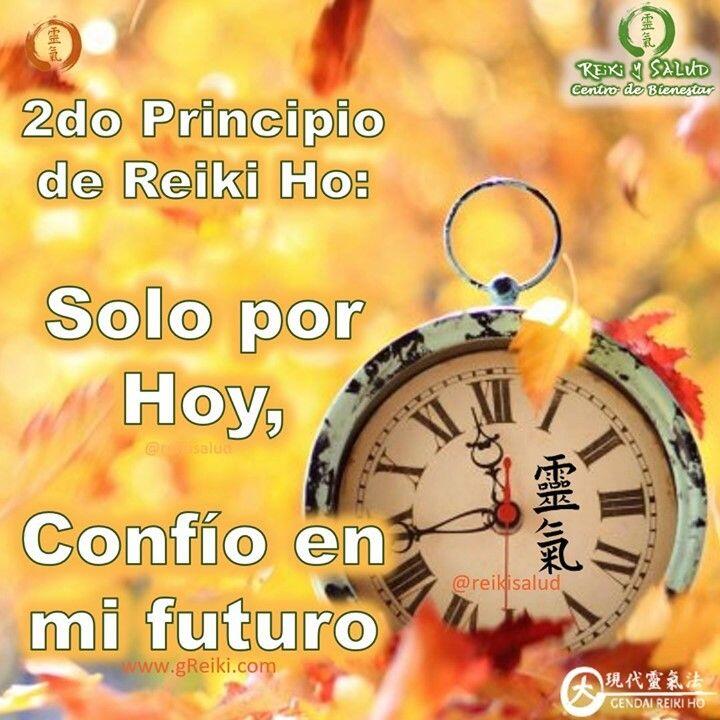 Solo por Hoy, Confío en mi futuro [Solo por hoy, no me preocupare]. Segundo Principio de Reiki HoSi no confío en mi futuro, terminare preocupándome por él. Preocuparse, es ocuparse antes de tiempo, es decir, sufrir con anticipación.⁣Preocuparse es estar inseguro de la vida, es no confiar en que todas las cosas ocurren de acuerdo con un propósito divino y universal. La preocupación es una actividad mental que no comprende nuestra conexión, con Dios. La preocupación surge de nuestros miedos acerca del futuro.⁣El niño nace feliz porque nace sin preocupaciones, y el adulto pierde la felicidad cuando las adquiere. Lamentablemente nuestras preocupaciones en ocasiones, contagian a nuestros niños, bebés en el embarazo, incluso antes de su concepción; y por supuesto los afectan.⁣Lo que temes es lo que creas. El miedo es también el peor de los consejeros. Así como la rabia bloquea el chakra raíz, la preocupación obstruye el chakra del sacro, asociado a la alegría de vivir.⁣Vive el aquí y el ahora, espera lo mejor de la vida, y si algún contratiempo se presenta, acéptalo como una lección. De alguna manera contribuimos a crear esa situación para aprender algo.⁣El sabio, no necesita saber todo sobre el futuro, DESEA SABER cómo ser feliz, aquí y ahora, para continuar siendo feliz mañana.⁣El mundo es un espejo, si le sonreímos, nos sonreirá. Tienes derecho a la felicidad, vívela.⁣Como decía Mikao Usui, los 5 principios del Reiki son el secreto de la felicidad y la medicina espiritual para todas las enfermedades. Recítalos cada día por la mañana y por la noche en meditación. Sin duda, si vives de acuerdo con estos postulados, tú vida será más plena.⁣Para todos aquellos que quieran iniciar este viaje de aprendizaje y despertar, los invitamos a contactarnos o registrarse en el próximo Curso Gendai Reiki Ho, Nivel Shoden (Nivel I – El despertar) que se iniciará el 16 de Mayo del 2021. Visita nuestra página www.gReiki.com/Registro o utilizando el enlace de nuestro perfil.Gracias, Gracias, Gracias, Námaste., @dinopierini#felicidad #gratitud #bienestar #reikiusui #reikivenezuela #reikizulia #reikimaracaibo #totalcoherencia