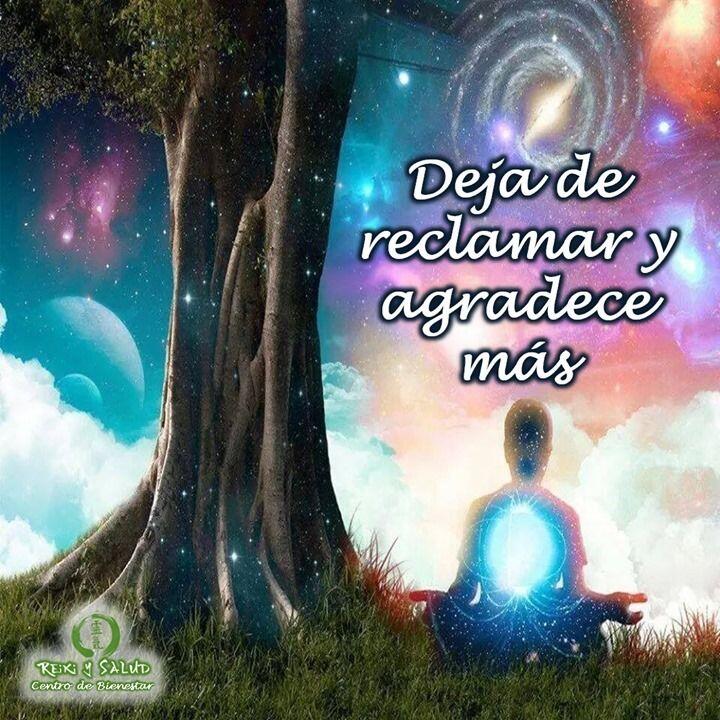 Deja de reclamar y agradece más.!!La palabra re-clamar significa clamar al Universo que te mande más de lo que estás odiando atraer a tu vida.Usa tu poder mental, emocional y espiritual de manera favorable a tu objetivo y empieza a agradecer a diario todo lo que tienes de bueno en tu vida.Porque la palabra agradecer significa: hacer que la gracia baje. Es decir, que cuando expresas gratitud tu presencia se convierte en un imán que sólo atrae cosas buenas.Cuando agradeces, “creas” eso que agradeces, porque ya das por sentado que aquello ya sucedió, y el Universo recoge tu instrucción y te obedece.Ser gratos, tener agradecimiento, es sinónimo de humildad y de reconocimiento no sólo a otros seres, sino a la vida misma.Hay que intercambiar queja por gratitud. Trate de no hablar de negativo para ninguna persona. Pasa 24 horas sin quejarte de nada. No hables nada negativo sobre el mundo, ni sobre nadie, ni sobre ti. Mira cómo cambia tu vida. Evita convertirte en una persona adicta a quejarse.Solemos estar preocupados por lo que nos falta, por lo que no tenemos y así se nos olvida agradecer todo lo bueno que ya hay en nuestras vidas, lo afortunados que somos aquí y ahora.La energía que pones en el mundo es la misma que regresa para ti. Piensa en ti como una antena enviando una señal y todo lo que piensas, hablas y sientes viene a ti.Reconoce tus bendiciones y haz de tu vida un verdadero himno de gratitud. Cuanto más se agradece, más cosas buenas pasan.Lee esto hasta engancharlo en tu mente: lo que creo, lo siento, lo que siento, yo vibro, lo que yo vibro, yo atraigo.... ¿Qué estas atrayendo a tu vida en este momento?¿Eso lo estabas reclamando o agradeciendo?️ Feliz viaje de auto descubrimiento y despertarCasa Reiki y Salud, una caricia para el alma, ampliando el circulo de luz, promoviendo una vida de salud y felicidad.Gracias, gracias, gracias, Námaste, @dinopierini🌐 Página WEB: www.gReiki.com#amor #felicidad #abundancia #meditacion #vida #paz #frases #gratitud #consciencia #alma #bienestar #inspiracion #despertar #reikimaracaibo #reikizulia #reikivenezuela #reikisalud #totalcoherencia #reikisalud #smile #sonrie