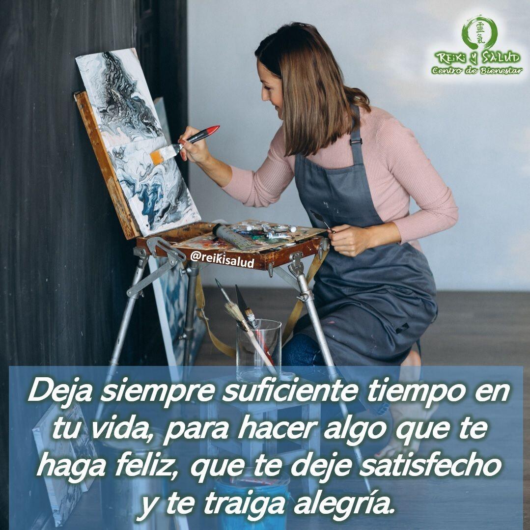 Deja siempre suficiente tiempo en tu vida, para hacer algo que te haga feliz, que te deje satisfecho y te traiga alegría. Esto tiene más poder sobre nuestro bienestar que cualquier otro factor económico., Paul Hawken.Esta es la razón por la que siempre insistimos en que encuentres y desarrolles tus fuentes de Ikigai.De acuerdo a la cultura milenaria de Japón, todos tenemos fuentes de un ikigai, razones para vivir o ser. Razones para levantarse por la mañana. Es decir, es el encontrar mas sentido a nuestra existencia, desde el día a día.La búsqueda de tus fuentes de Ikigai, estarán siempre en permanente conexión con nuestro Universo interior. Eso sí, una vez encontrado, sentiremos una inmensa felicidad y una luz interna que dará sentido a nuestra vida.Escucha tu corazón, escucha tu intuición, escucha tu esencia, cosas maravillosas sucederán, pero debes atreverte a crear el nuevo camino.Busca tus fuentes de Ikigai y se feliz. Las fuentes de ikigai las consigues, identificando que es eso que te hace feliz y sentir plenitud.Evidentemente encontrar una fuente de ikigai asociada al trabajo es espectacular, porque muchos de nosotros pasamos horas realizando una actividad asociada a nuestra profesión.️Si del trabajo se trata , lo pueden identificar cuando consigues el equilibrio, haciendo aquello que amas, con aquello en lo que eres bueno; con aquello por lo cual haciendo de eso pudieras vivir y que el mundo necesita. Fuente de ikigai en el trabajo, lo podríamos decir que se encuentra en la suma y unión en un punto de cuatro parcelas fundamentales de la vida: pasión, vocación, misión y profesión.Y tu, ¿ya sabes cuales sin tus fuentes de Ikigai?. Aprovecha estos días de reflexión para trabajar e identificarlo, para promover en el futuro, una vida mas plena, mas feliz y abundante.Gracias, gracias, gracias, que la luz de Reiki, nos acompañe siempre, Namaste, @DinoPierini Casa Reiki y Salud, te invita a conocer la bella práctica de Reiki Ho y promover tu salud y bienestar.#bienestar #inspiracion #despertar #louisehay #despertarespiritual #reikivenezuela #reikimaracaibo #reikizulia #ikigai