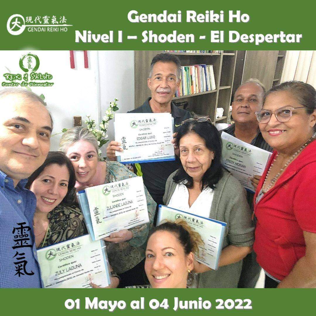 Agradecido y feliz, por el encuentro, experiencia, entrega, energía y sanación compartida en familia, durante el curso de Gendai Reiki Ho Nivel I (Shoden – El Despertar), dictado en el Casa Reiki y Salud, iniciado el 01 de Mayo que para Natividad Chacin, Freddy Morán, Edgar Lugo, Zulange Laguna y Zul Laguna y Laudelina Oliveros termino el 04 de Junio, acompañado por la Maestra Fabiola Van Der Wel. Fue un nuevo y especial encuentro de almas, que decidimos iniciar este nuevo viaje de despertar, lleno de energía y alegría; confiando en la luz de Reiki. Comparto las fotos del encuentro de iniciación y consultoría/practica presencial realizado en Casa Reiki y Salud.️Gracias, gracias, gracias a todos ustedes por el compartir, entrega, alegría y experiencia. Cinco semanas de crecimiento y autodescubrimiento para todos. Un abrazo de luz y gassho.Reiki Ho es una terapia holística natural cuyo objetivo es el restablecimiento del equilibrio y la armonía en nuestro ser, promoviendo la sanación física, mental y emocional.Casa Reiki y Salud, comparte las técnicas de la Gendai Reiki Healing Association de Japón, con el respaldo internacional de la Gendai Reiki Network. Cursos dictados por Dino Pierini (@DinoPierini), Shihan de la escuela Gendai Reiki Ho desde el año 2008 y miembro de la Gendai Reiki Healing Association en Japón.️ Casa Reiki y Salud, una caricia para el alma, ampliando el circulo de luz, promoviendo una vida de salud y felicidad.Gracias, Gracias, Gracias, Námaste, @dinopierini#reiki #reikimaracaibo #reikivenezuela #sanación #salud #metamedicina #bioneuroemocion #bioemocional #reikiusui #gendaireiki #gendaireikiho #shoden #okuden #mikaousui #gendaii #cursosmaracaibo #casagendaireiki #dinopierini #armonía #bienestar #paz #amor