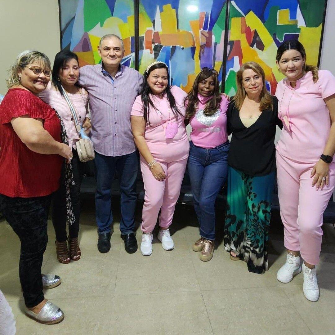 Una mañana especial, compartiendo junto con los amigos de la unidad de radioterapia en la Clinica Paraiso, un espacio de bienestar, enfocando nuestra energía en promover un mejor estado personal de sanación, permitiendo que nuestro cuerpo haga lo que sabe hacer de forma perfecta SANAR.Gracias gracias gracias a todos los que nos acompañaron, ampliando el circulo de luz y en especial a la Paola Florinson (@yogurtnew26) de la Clinica Paraiso, por promover estos espacios de Bienestar.Aprovecho la oportunidad de invitarlos al 𝐂𝐮𝐫𝐬𝐨 𝐠𝐫𝐚𝐭𝐮𝐢𝐭𝐨 𝐎𝐧-𝐋𝐢𝐧𝐞,"𝐒𝐚𝐧𝐚𝐧𝐝𝐨 𝐜𝐨𝐧 𝐑𝐞𝐢𝐤𝐢", 𝐞𝐥 𝐃𝐎𝐌𝐈𝐍𝐆𝐎 𝟏𝟑 𝐝𝐞 𝐍𝐨𝐯𝐢𝐞𝐦𝐛𝐫𝐞, con el respaldo de Casa Reiki y Salud, y la escuela tradicional japonesa Gendai Reiki Ho, ampliando el círculo de luz, dando a conocer esta fórmula para vivir una vida de salud y felicidad. EL curso es gratuito, sin embargo, requiere que te registres. En nuestro perfil de Instagram encontraras el enlace de REGISTRO. CUPOS LIMITADOSCasa Reiki y Salud una caricia para el alma, Gracias, Gracias, Gracias, Námaste @dinopierini#cursosmaracaibo #reiki #reikimaracaibo #reikivenezuela #gendaireikiho #shoden #reikiusui #paz #gratitud #reikisalud@clinicaparaiso2018 @yogurtnew26