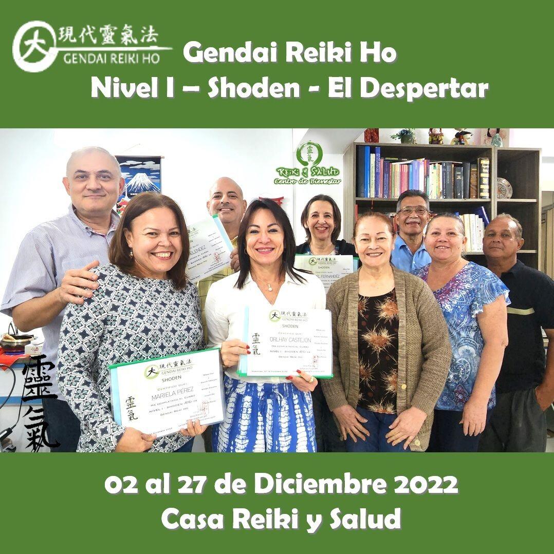 Hoy celebro cuatro (4) nuevos practicantes de Gendai Reiki Ho. Agradecido y feliz, por el encuentro, experiencia, entrega, energía y sanación compartida en familia, durante el curso de Gendai Reiki Ho Nivel I (Shoden – El Despertar), dictado en el Casa Reiki y Salud, iniciado el 02 de Diciembre que para Eddy Melendez, Isabel Fernandez, Mariela Pérez y Orlhay Castejon, terminó el 27 de Diciembre, acompañados por los Shihan Edgar Lugo, Freddy Morán y Josefina Mora Fue un nuevo y especial encuentro de almas, que decidimos iniciar este nuevo viaje de despertar, lleno de energía y alegría; confiando en la luz de Reiki. Comparto las fotos del encuentro de iniciación y consultoría/practica presencial realizado en Casa Reiki y Salud.️Gracias, gracias, gracias a todos ustedes por el compartir, entrega, alegría y experiencia. Cinco semanas de crecimiento y autodescubrimiento para todos. Un abrazo de luz y gassho.Reiki Ho es una terapia holística natural cuyo objetivo es el restablecimiento del equilibrio y la armonía en nuestro ser, promoviendo la sanación física, mental y emocional.Casa Reiki y Salud, comparte las técnicas de la Gendai Reiki Healing Association de Japón, con el respaldo internacional de la Gendai Reiki Network. Cursos dictados por Dino Pierini (@DinoPierini), Shihan de la escuela Gendai Reiki Ho desde el año 2008 y miembro de la Gendai Reiki Healing Association en Japón.️Si entre tus propósitos en el año 2023 esta empoderarte de poder de autosanar, te invitamos a acompañarnos en el próximo viaje de sanación,️ Casa Reiki y Salud, una caricia para el alma, ampliando el circulo de luz, promoviendo una vida de salud y felicidad.Gracias, Gracias, Gracias, Námaste, @dinopierini#reiki #reikimaracaibo #reikivenezuela #sanación #salud #metamedicina #bioneuroemocion #bioemocional #reikiusui #gendaireiki #gendaireikiho #shoden #okuden #mikaousui #gendaii #cursosmaracaibo #casagendaireiki #dinopierini #armonía #bienestar #paz #amor