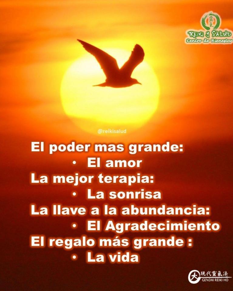 El poder más grande: El amor; La mejor terapia: La sonrisa; La llave de la…