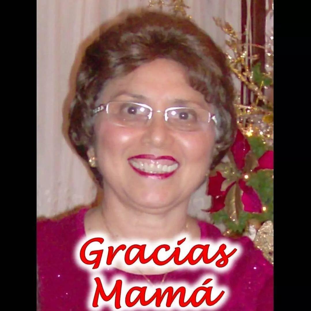 Mamá, gracias por ser mi mamá, por darme la vida, por elegir a papá, por mis abuelos, por permitirme ser parte de esta familia, por mis hermanos, por ser mi mejor maestra, por compartir tus valores y creencias conmigo, cuidarme, enseñarme, por quererme tal y como soy, por tu amor infinito, por creer en mí.️ Tu amor, está siempre presente en mí, en cada cosa que hago y persona que conozco, y sigue creciendo a través de tus hijos, hijas, nietos, nietas, bisnietos y bisnietas, y próximas generaciones. Orgulloso de ser tu hijo mamá. Mi mamá, Gladys Margarita Orozco Quero, gracias, gracias, gracias, mamá, te amo. En este día tan especial, feliz día a todas las madres. Que dios las bendiga hoy y siempre. Un abrazo de luz a todas las madres. Gracias, Gracias, Gracias por ser mamás, y compartir luz con el mundo, Námaste, Dino Alberto Pierini Orozco#gladysmargaritaorozcoquero #díadelasmadres