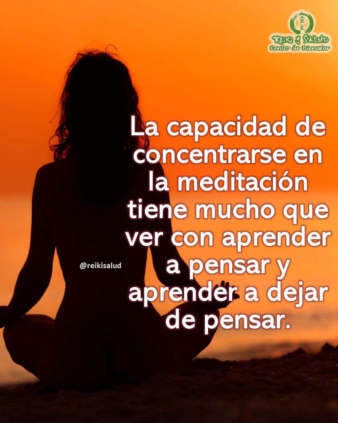 La capacidad de concentrarse en la meditación tiene mucho que ver con aprender a pensar cuando decidimos pensar y aprender a dejar de pensar cuando decidimos no hacerlo.Durante la meditación, la mayoría de las personas alcanzan un estado mental llamado"atención focalizada", lo que mejora la capacidad de los individuos para prestar atención y concentrarse durante largos periodos de tiempo.Además, la meditación es una práctica potencia la memoria y reduce los niveles de estrés, y educar la mente e inducir la conciencia a través de técnicas como la atención y la concentración, lo que favorece el autoconocimiento y fortalece la conexión con uno mismo.Recuerda que orar es hablar con Dios, y meditar crea un espacio maravilloso para ESCUCHAR A DIOS.Feliz viaje de descubrimientoCon toda la certeza que, si lo CREES, lo CREAS, compartimos desde Casa Reiki y Salud, un abrazo de luz, con la confianza de que Dios está con nosotros y somos uno con la conciencia universal, y recuerda: ¡a sonreír, agradecer y abrazar tu vida!Gracias, gracias, gracias, un gran abrazo de luz, Namaste, @DinoPieriniSi te gusta la publicación Compártela, Comenta, Gracias, gracias gracias🌐Página WEB: www.gReiki.com#felicidad #abundancia #meditacion #vida #gratitud #reikimaracaibo #reikizulia #reikivenezuela #saludybienestar #reikisalud #reiki @reikisalud #louisehay