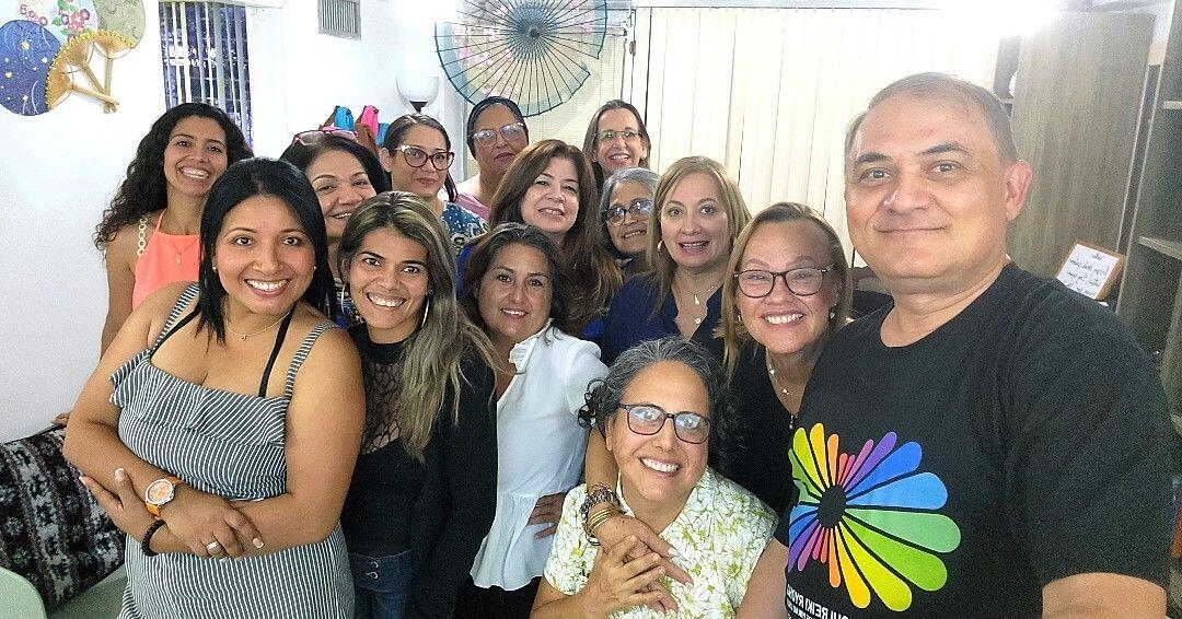 🌞Con mucha alegría comparto la fotos de Koryu Kai, realizado el día de ayer 15 de Agosto en Casa Reiki y Salud, como parte de la celebración del #diamundialdelreiki, los 158 Aniversario del natalicio de Sensei Mikao Usui, y los 101 años del Usui Reiki Ryoho.Las primeras horas fueron totalmente presenciales compartiendo energía sanadora entre los participantes e invitados especiales al evento.Gracias gracias gracias, a todos los que participaron en tan hermosa experiencia de sanación.Felicitaciones a todos los practicantes del mundo,Gracias, gracias, gracias, a la luz de Reiki, Mikao Usui, y todas las escuela y linajes conectados energéticamente con él, por mantener su legado, ampliando siempre el circulo de luz.#diainternacionaldelreiki #mikaousui #usuimikao #reiki #gendaireiki #gendaireikiho #reikimaracaibo #reikizulia #reikivenezuela